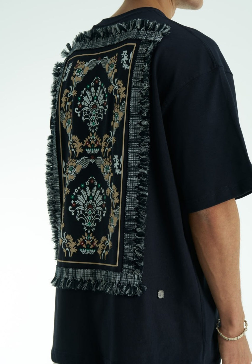 RUG TEE | OVERSIZED
