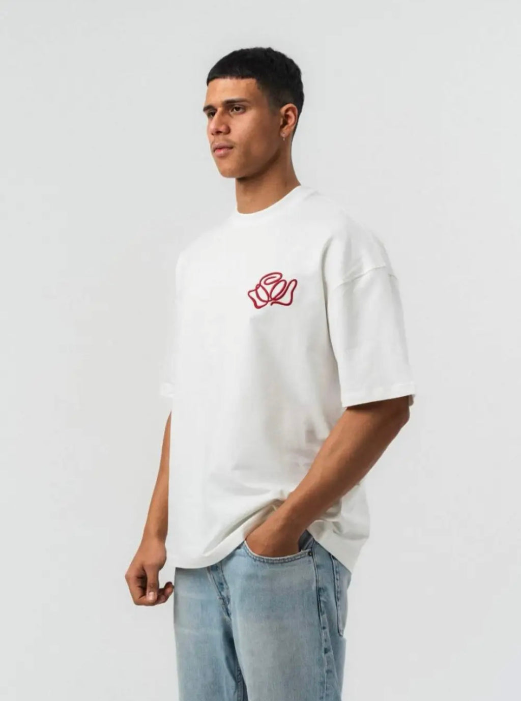 ONE ROSE TEE