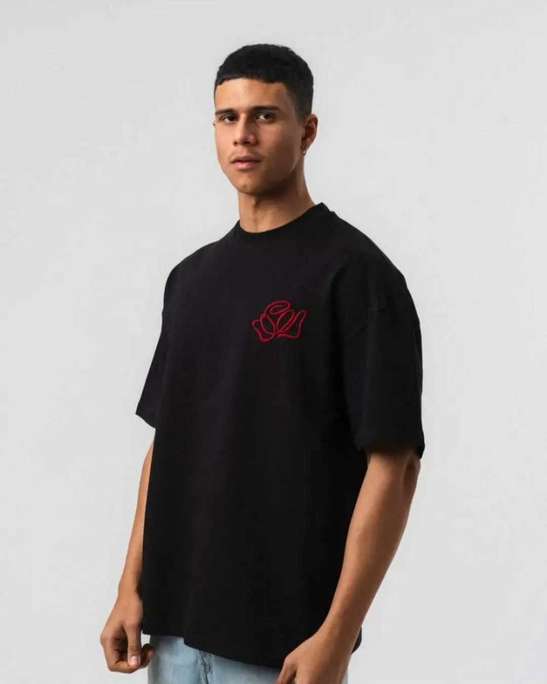 ONE ROSE TEE