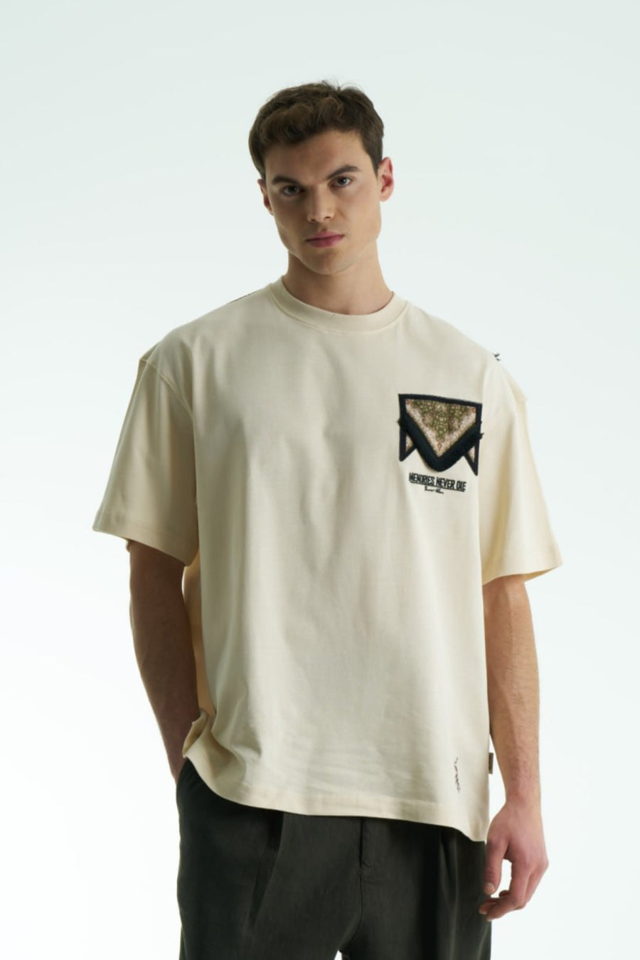 MEMORIES TEE