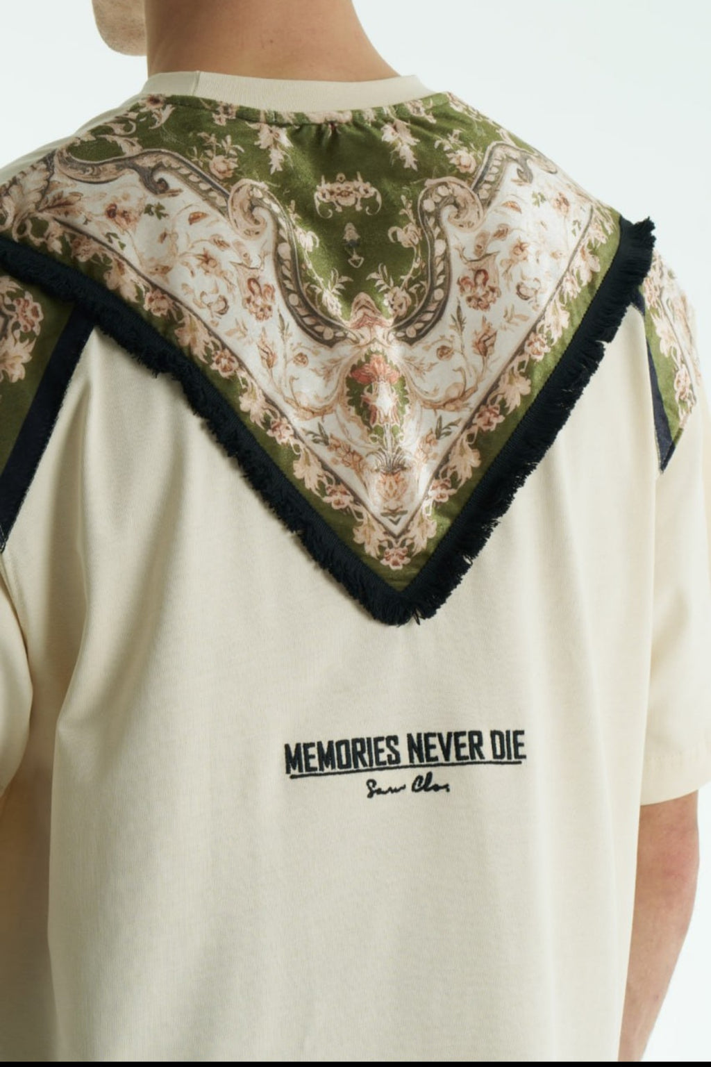 MEMORIES TEE