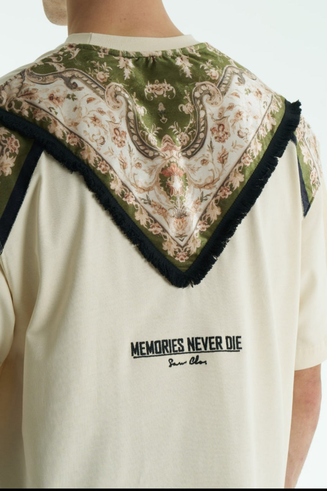 MEMORIES TEE